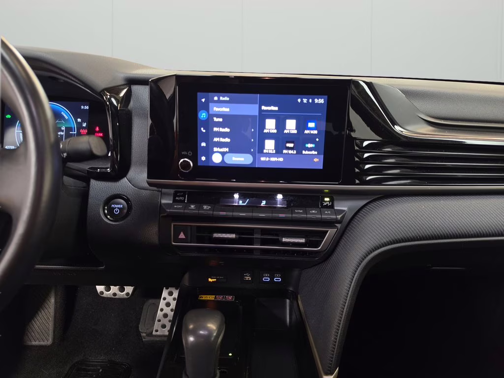 2025 Ice Toyota Camry SE FWD Sedan