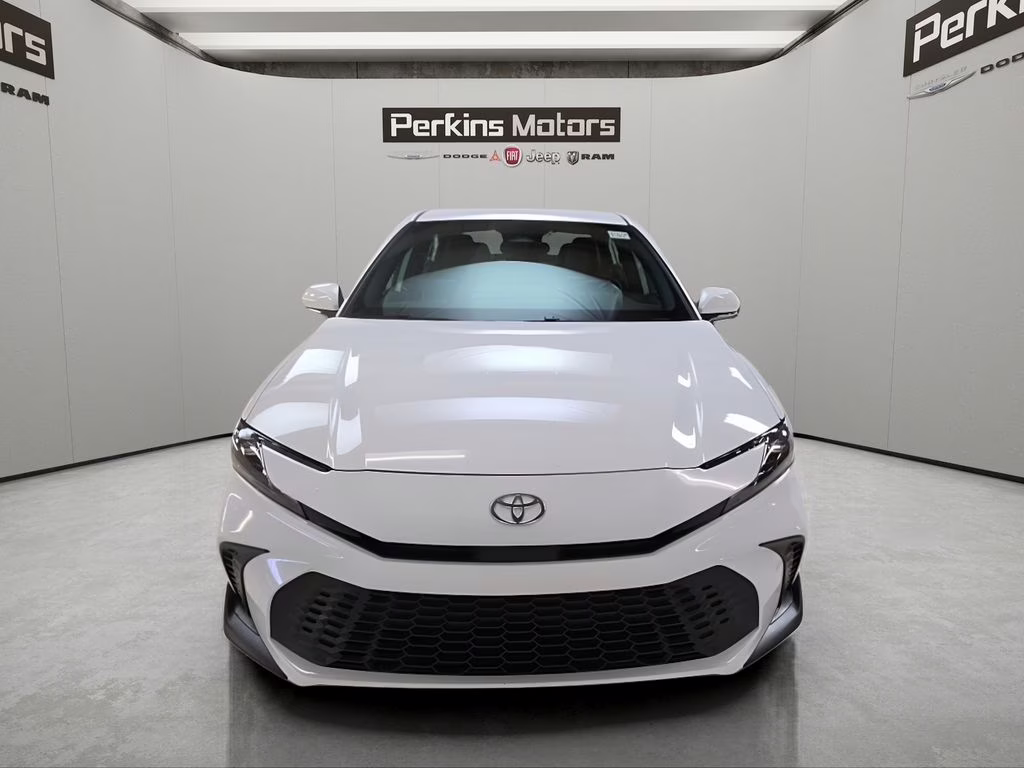 2025 Ice Toyota Camry SE FWD Sedan