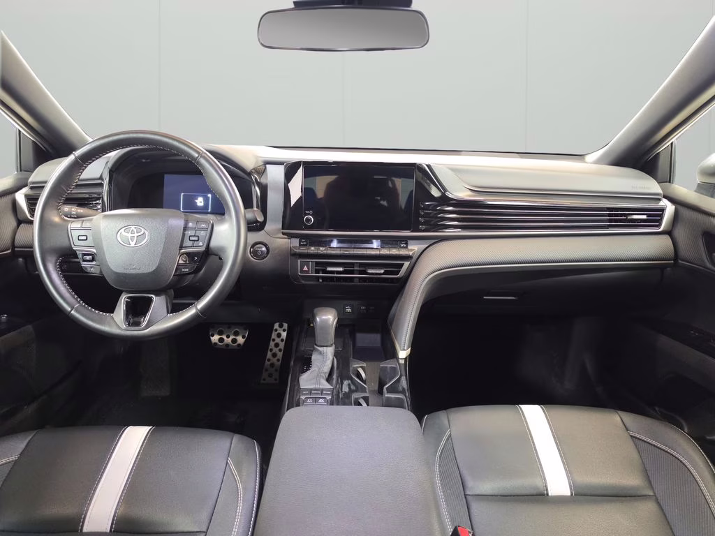 2025 Ice Toyota Camry SE FWD Sedan