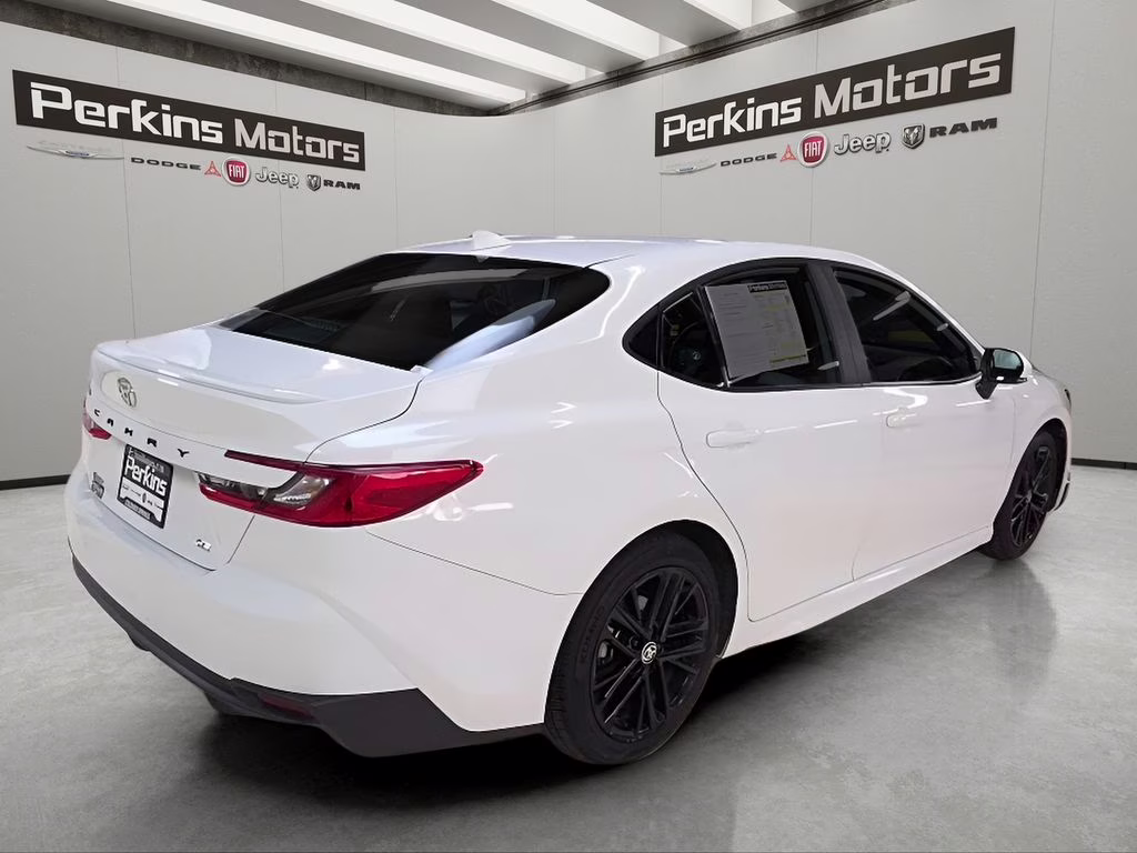 2025 Ice Toyota Camry SE FWD Sedan