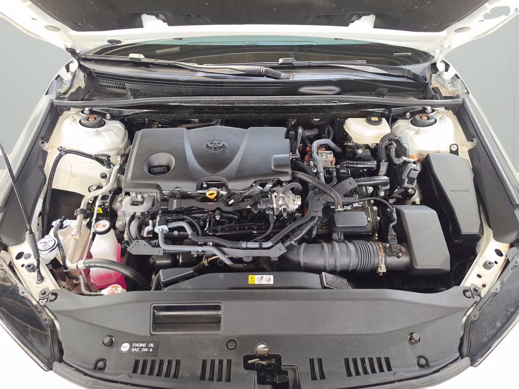 2025 Ice Toyota Camry SE FWD Sedan