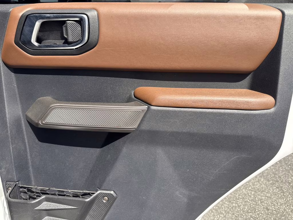 2023 Oxford White Ford Bronco Outer Banks 4X4 SUV