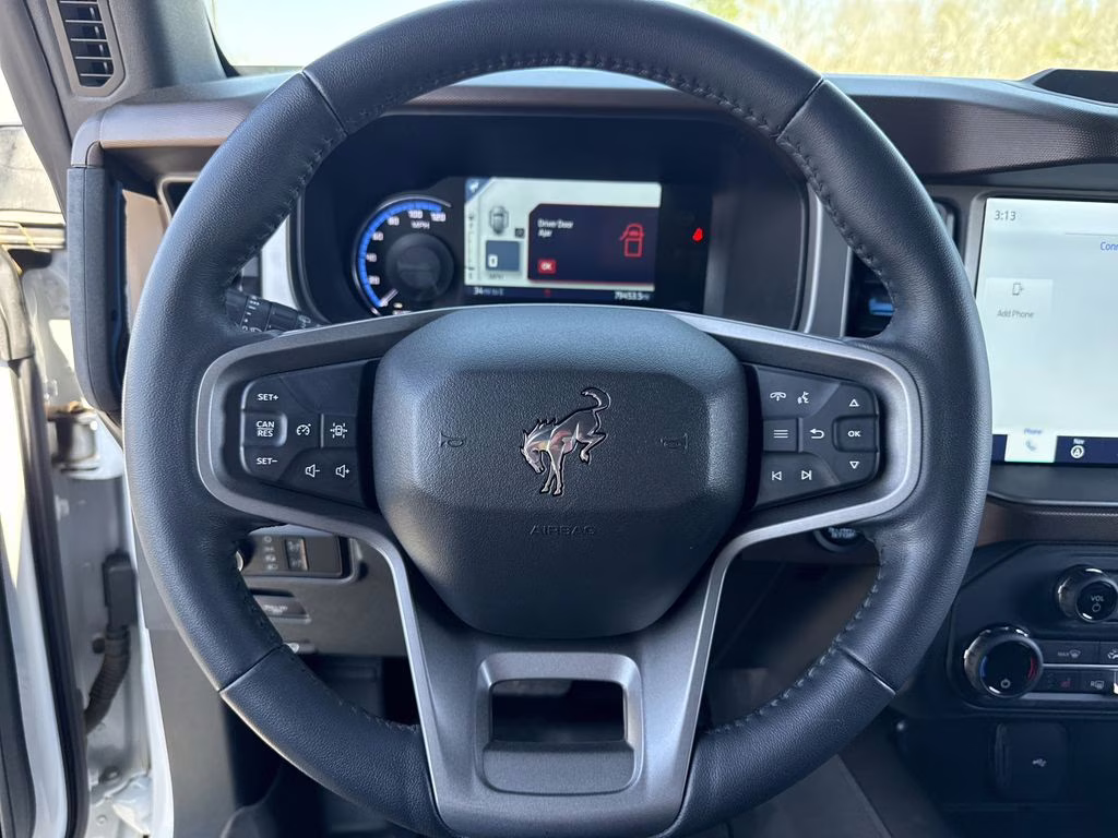 2023 Oxford White Ford Bronco Outer Banks 4X4 SUV