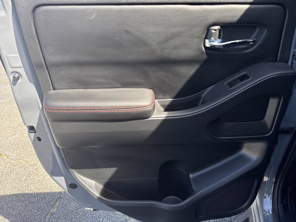 2025 Boulder Gray Pearl Nissan Frontier PRO-4X 4X4 Truck