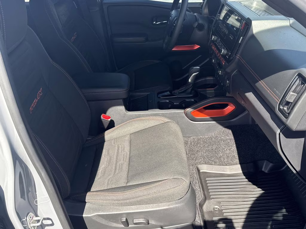 2025 Boulder Gray Pearl Nissan Frontier PRO-4X 4X4 Truck