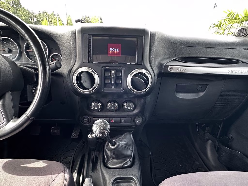 2013 Black Clearcoat Jeep Wrangler Unlimited Rubicon 4X4 SUV