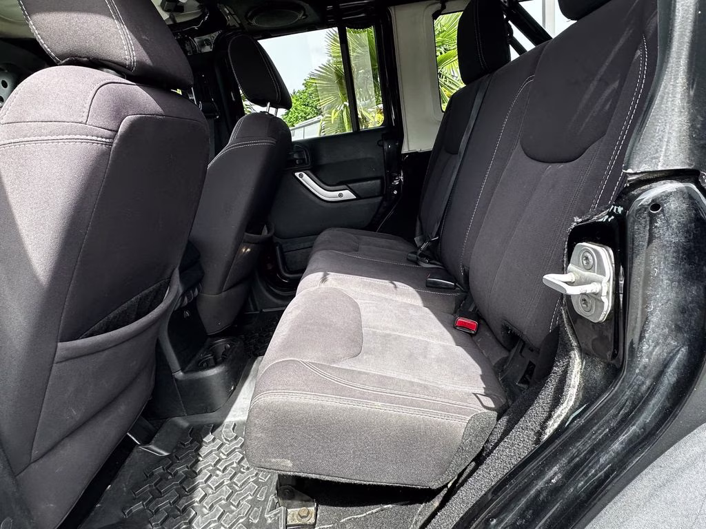 2013 Black Clearcoat Jeep Wrangler Unlimited Rubicon 4X4 SUV