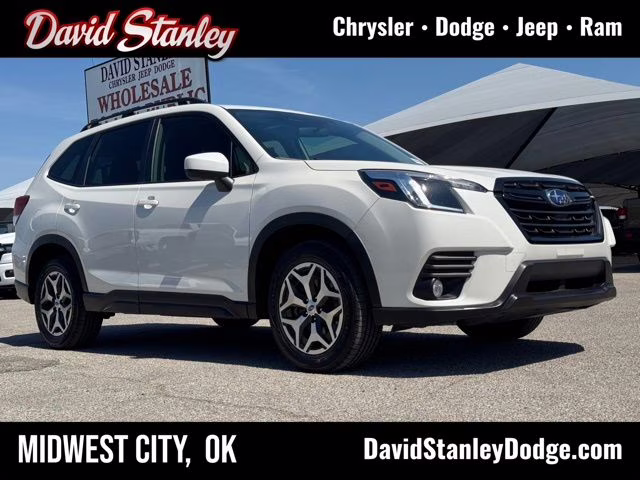 2023 Crystal White Pearl Subaru Forester Premium AWD SUV