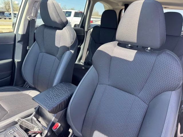 2023 Crystal White Pearl Subaru Forester Premium AWD SUV