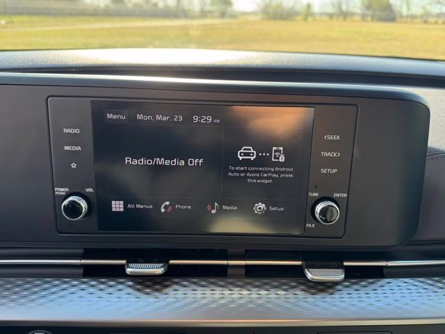 2024 Panthera Metal Kia Carnival LX FWD Van