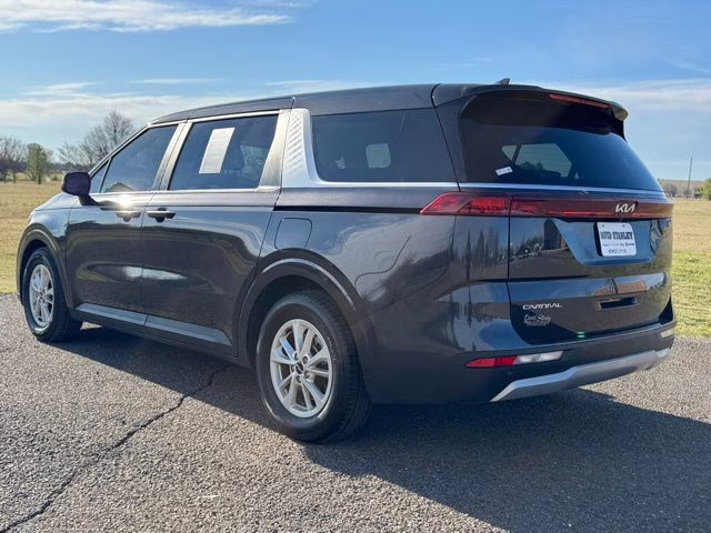 2024 Panthera Metal Kia Carnival LX FWD Van