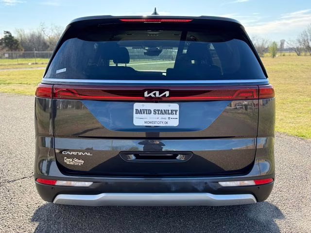 2024 Panthera Metal Kia Carnival LX FWD Van