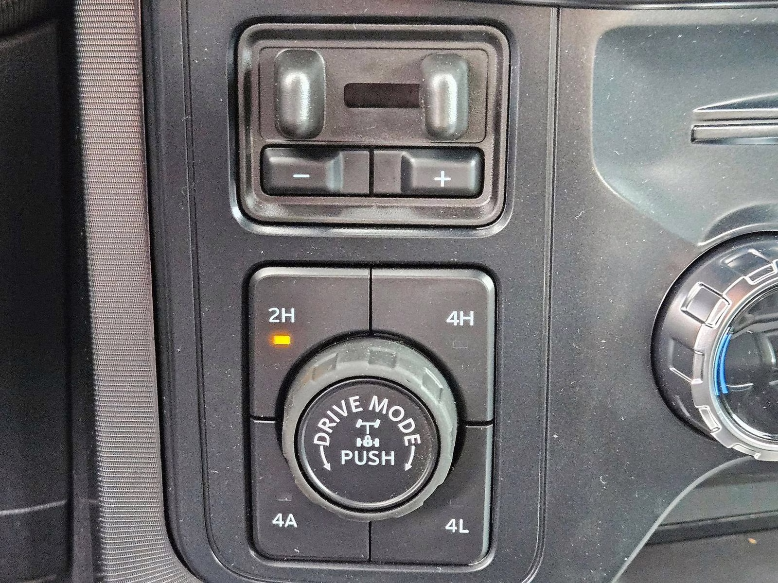 2026 White Metallic Ford F-150 Platinum 4X4 Truck