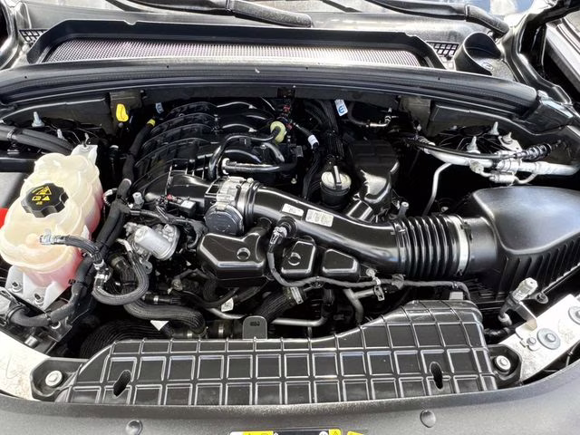 2022 Diamond Black Crystal Pearlcoat Jeep Grand Cherokee L Limited RWD SUV