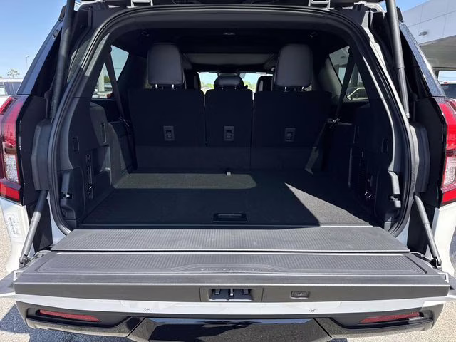 2026 White Ford Expedition Max Platinum 4X4 SUV