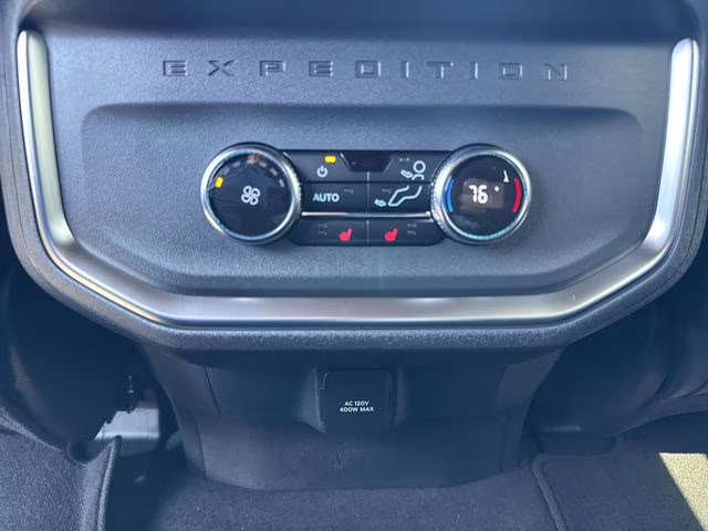 2026 White Ford Expedition Max Platinum 4X4 SUV