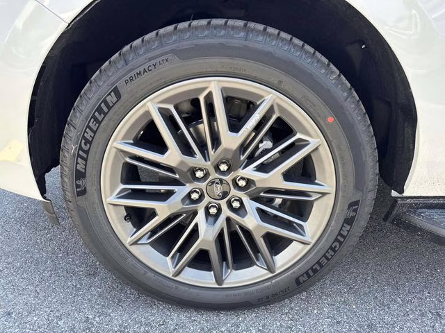 2026 White Ford Expedition Max Platinum 4X4 SUV