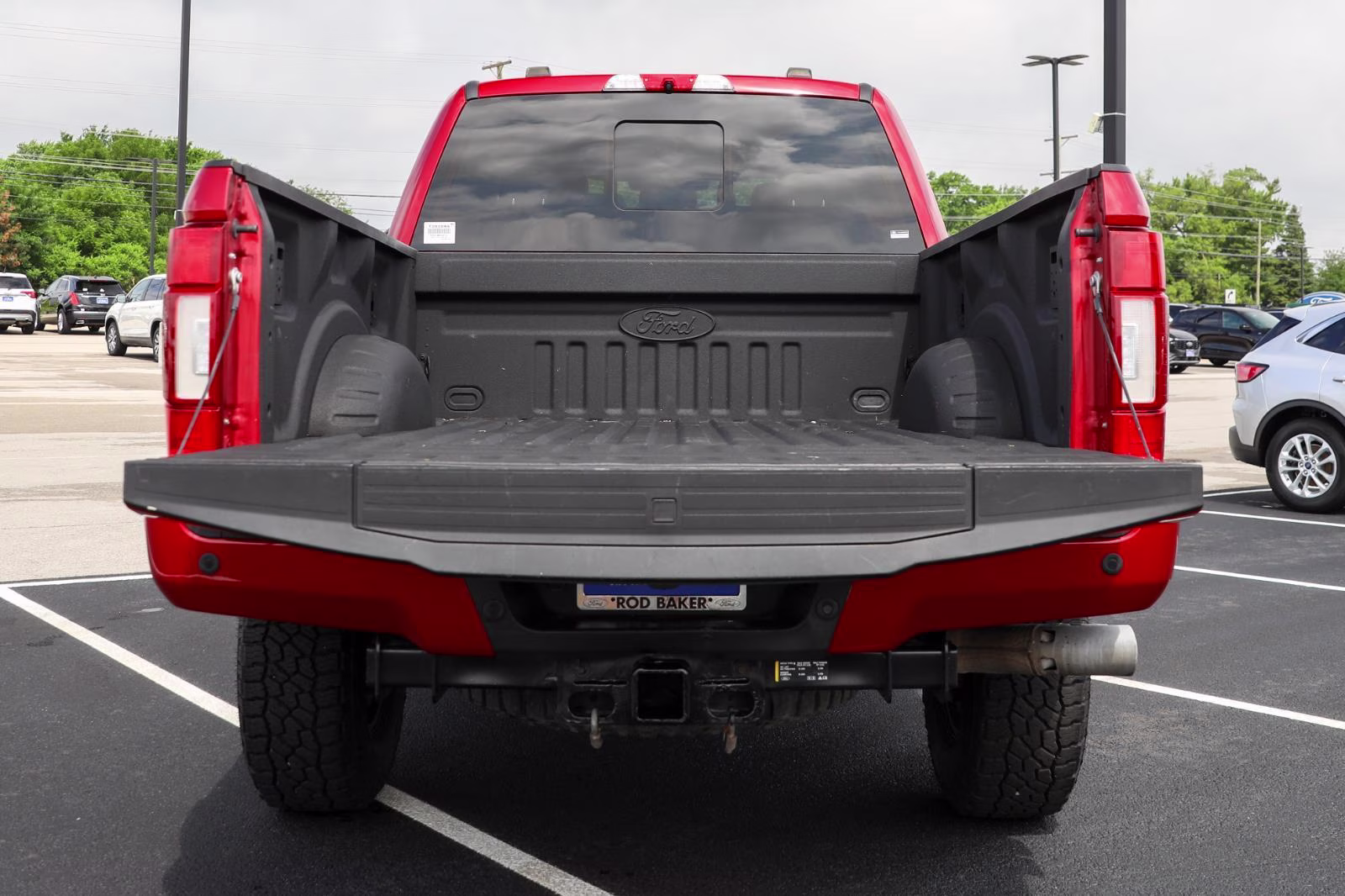 2021 Rapid Red Metallic Tinted Clearcoat Ford Super Duty F-250 SRW Lariat 4X4 Truck
