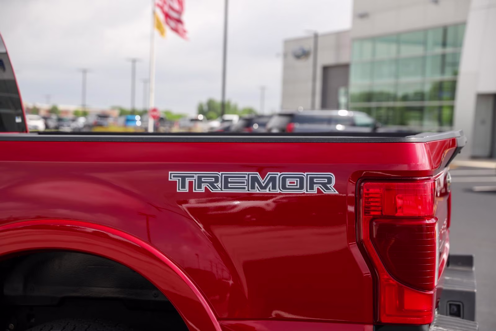 2021 Rapid Red Metallic Tinted Clearcoat Ford Super Duty F-250 SRW Lariat 4X4 Truck