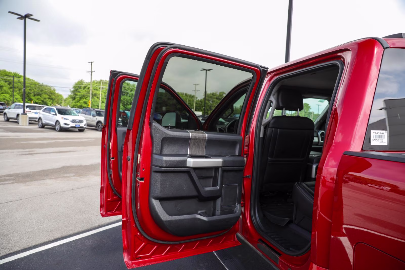 2021 Rapid Red Metallic Tinted Clearcoat Ford Super Duty F-250 SRW Lariat 4X4 Truck