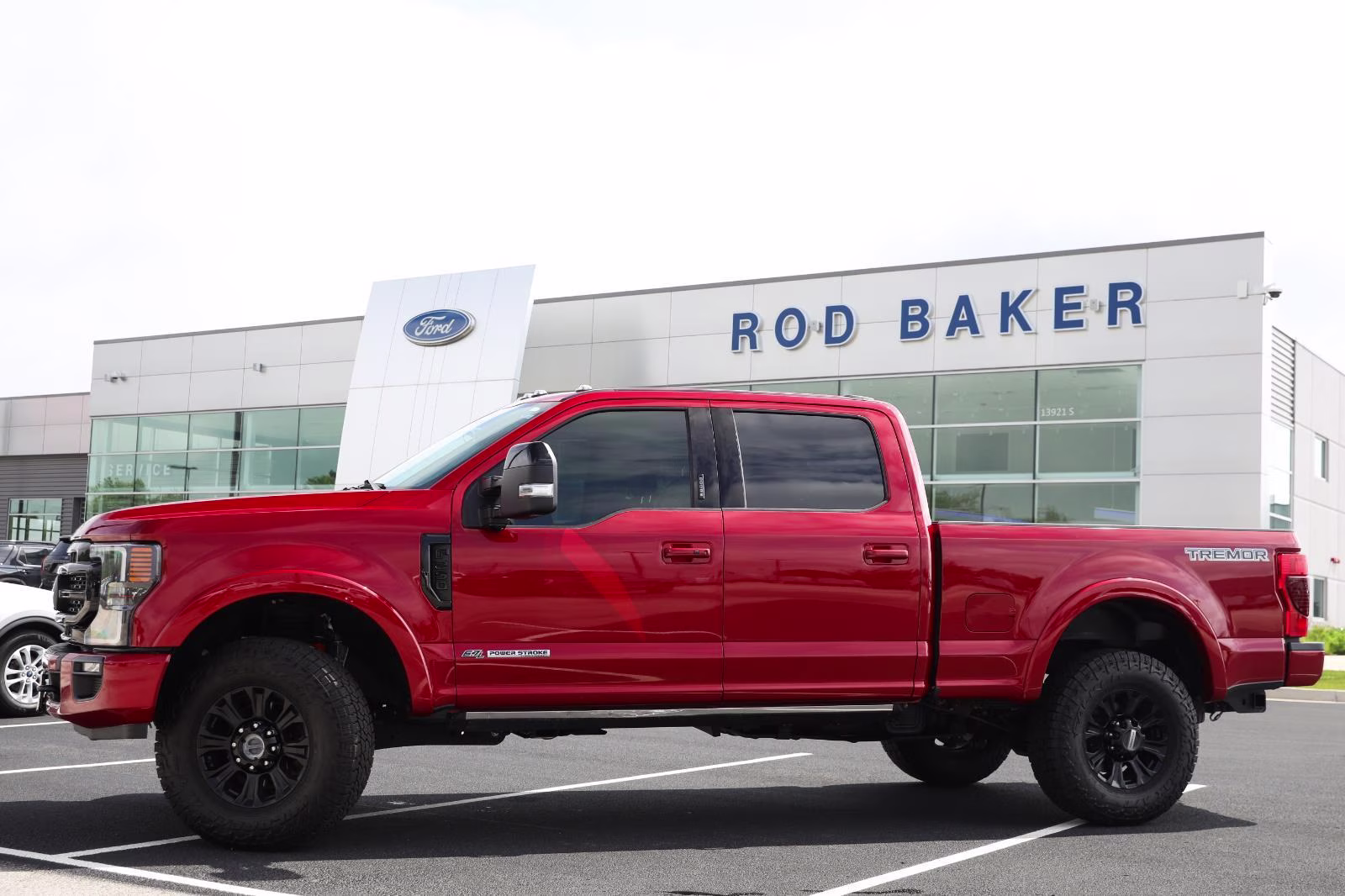 2021 Rapid Red Metallic Tinted Clearcoat Ford Super Duty F-250 SRW Lariat 4X4 Truck