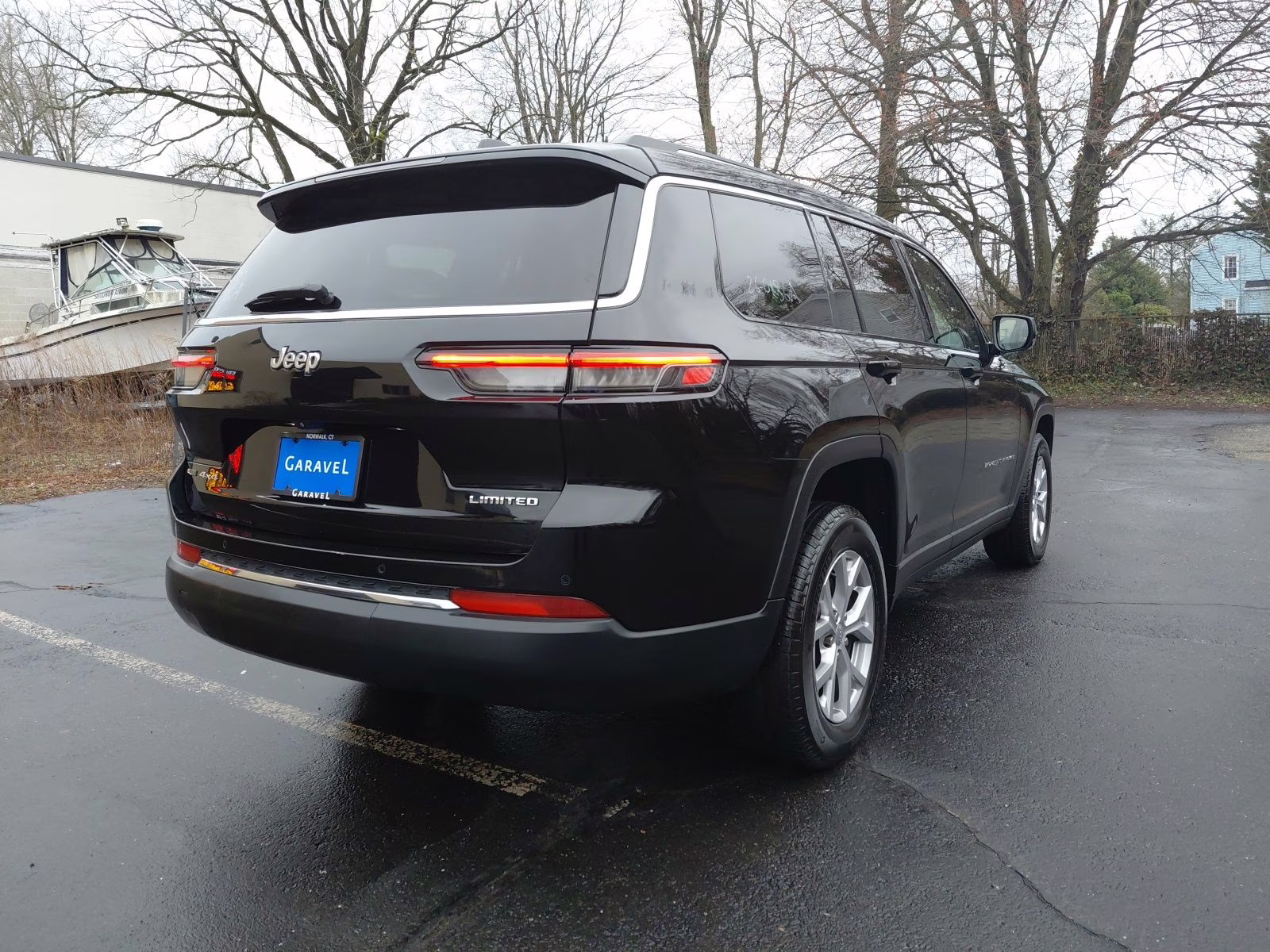 2021 Diamond Black Crystal Pearlcoat Jeep Grand Cherokee L Limited 4X4 SUV