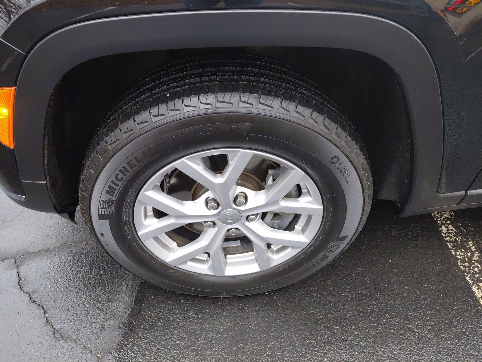 2021 Diamond Black Crystal Pearlcoat Jeep Grand Cherokee L Limited 4X4 SUV