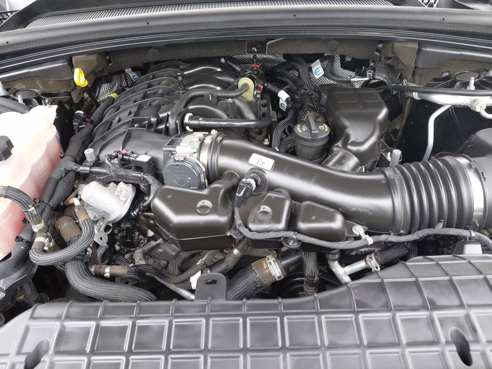 2021 Diamond Black Crystal Pearlcoat Jeep Grand Cherokee L Limited 4X4 SUV