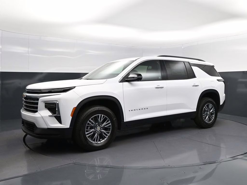 2026 Summit White Chevrolet Traverse LT FWD SUV