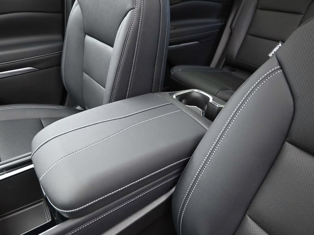 2026 Black Chevrolet Traverse LT FWD SUV