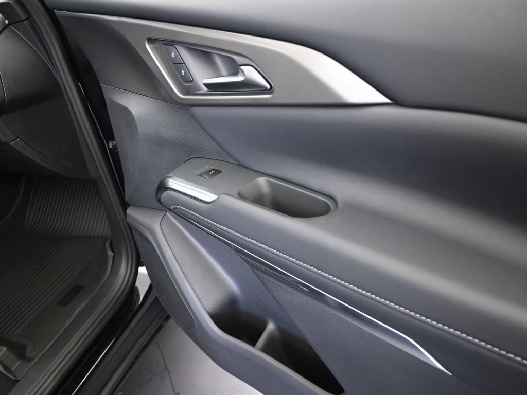 2026 Black Chevrolet Traverse LT FWD SUV