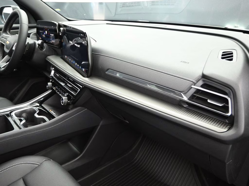 2026 Black Chevrolet Traverse LT FWD SUV