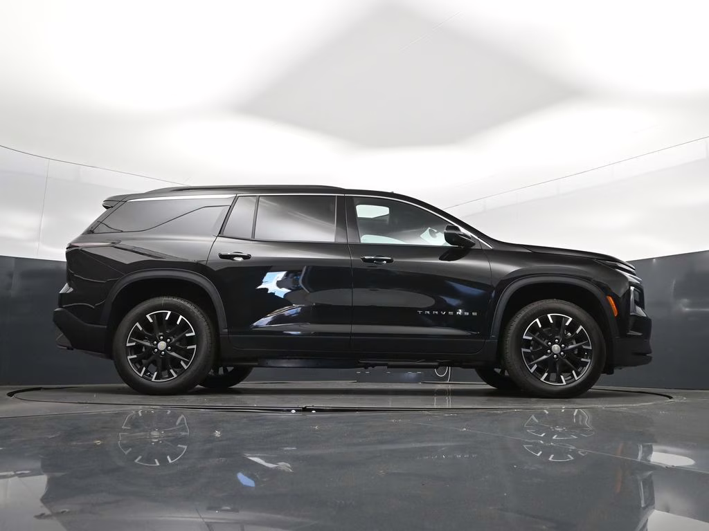 2026 Black Chevrolet Traverse LT FWD SUV