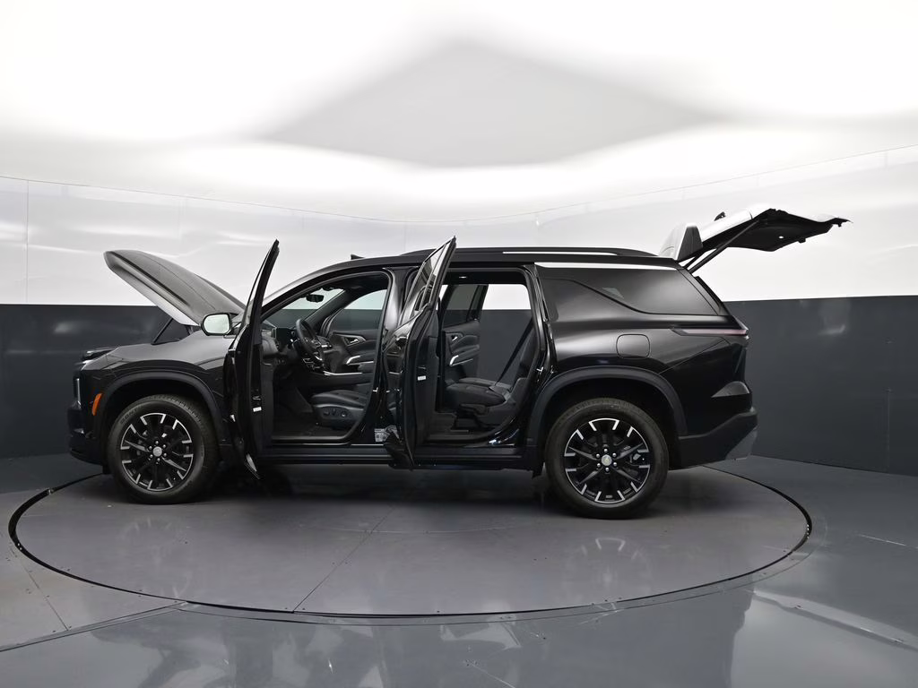 2026 Black Chevrolet Traverse LT FWD SUV