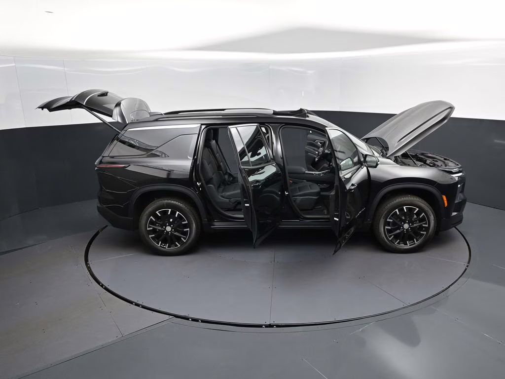 2026 Black Chevrolet Traverse LT FWD SUV