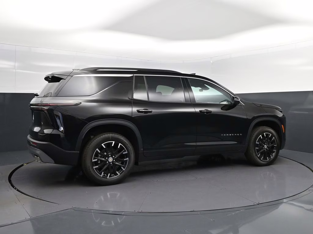 2026 Black Chevrolet Traverse LT FWD SUV