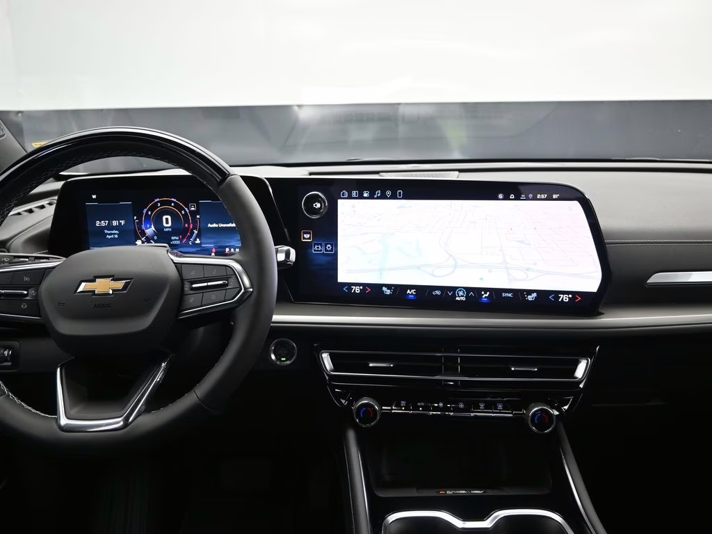 2026 Summit White Chevrolet Traverse LT FWD SUV
