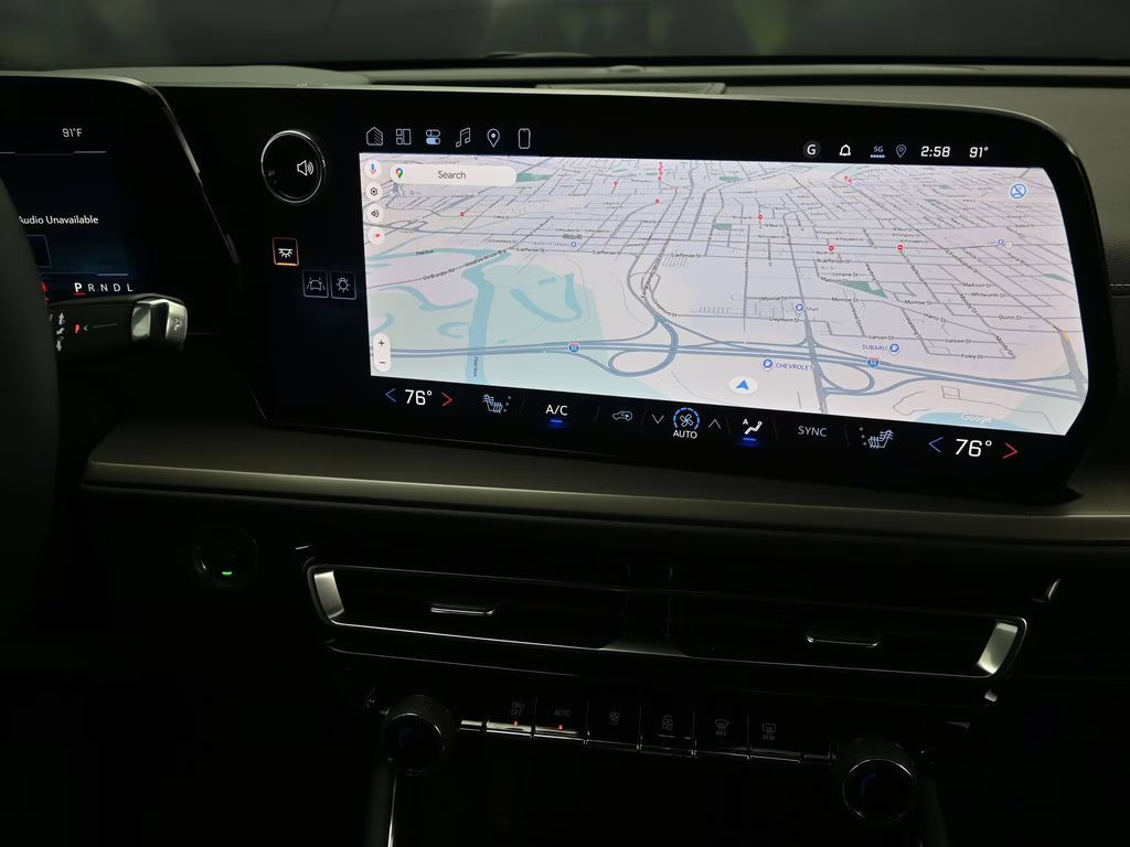 2026 Summit White Chevrolet Traverse LT FWD SUV