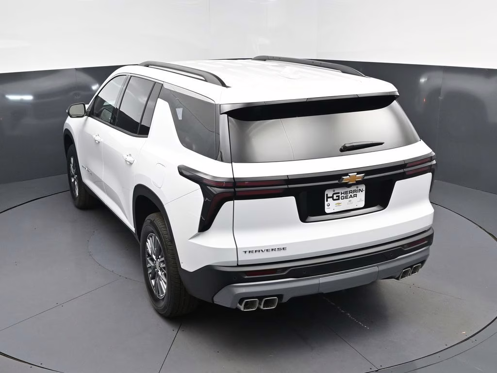 2026 Summit White Chevrolet Traverse LT FWD SUV