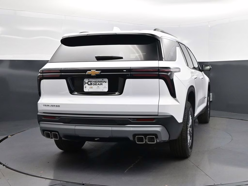 2026 Summit White Chevrolet Traverse LT FWD SUV
