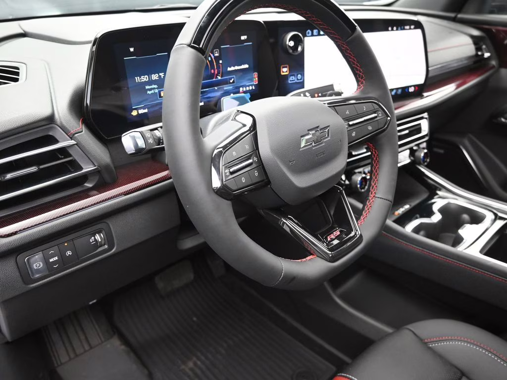 2026 Polar White Chevrolet Traverse RS FWD SUV