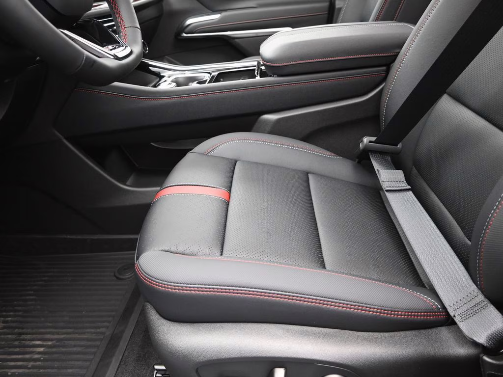 2026 Polar White Chevrolet Traverse RS FWD SUV