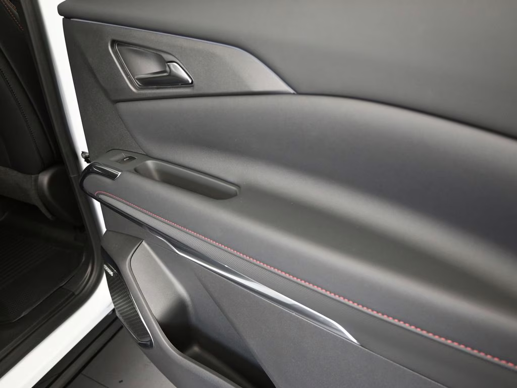 2026 Polar White Chevrolet Traverse RS FWD SUV