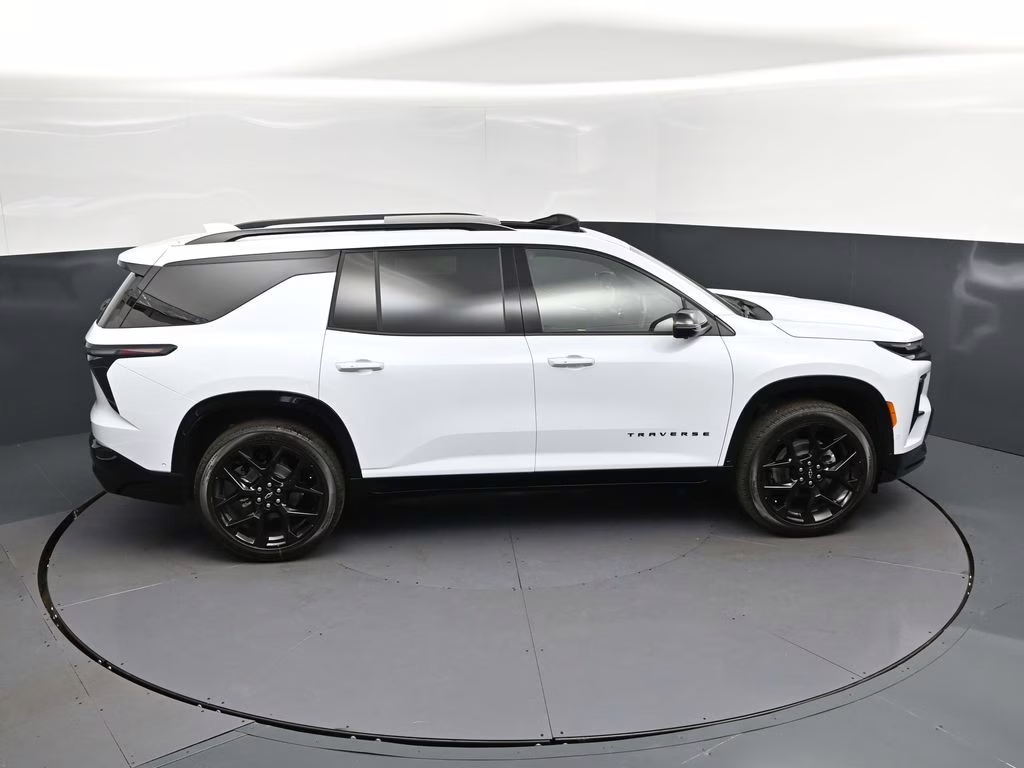 2026 Polar White Chevrolet Traverse RS FWD SUV