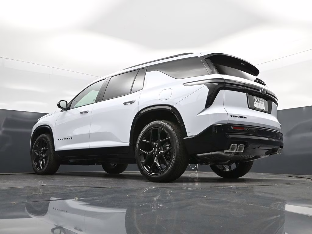 2026 Polar White Chevrolet Traverse RS FWD SUV
