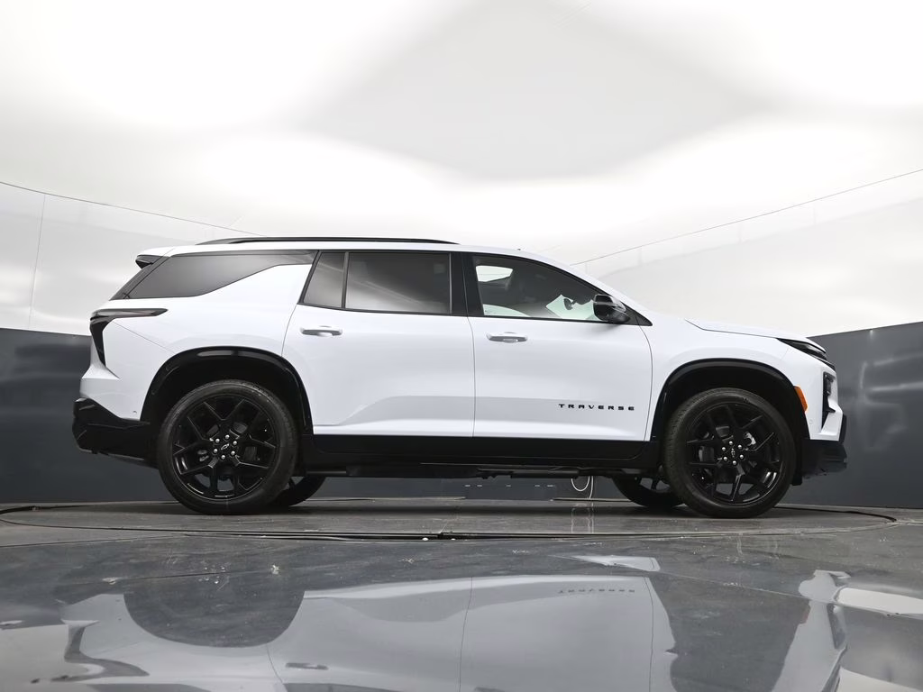 2026 Polar White Chevrolet Traverse RS FWD SUV