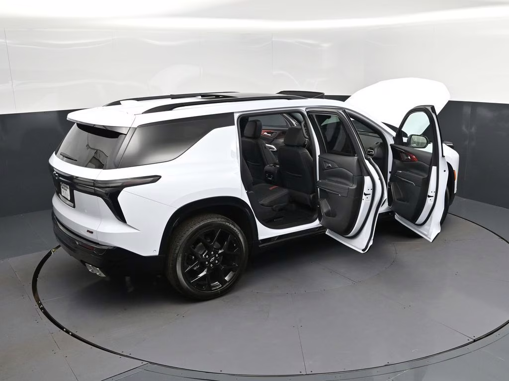 2026 Polar White Chevrolet Traverse RS FWD SUV