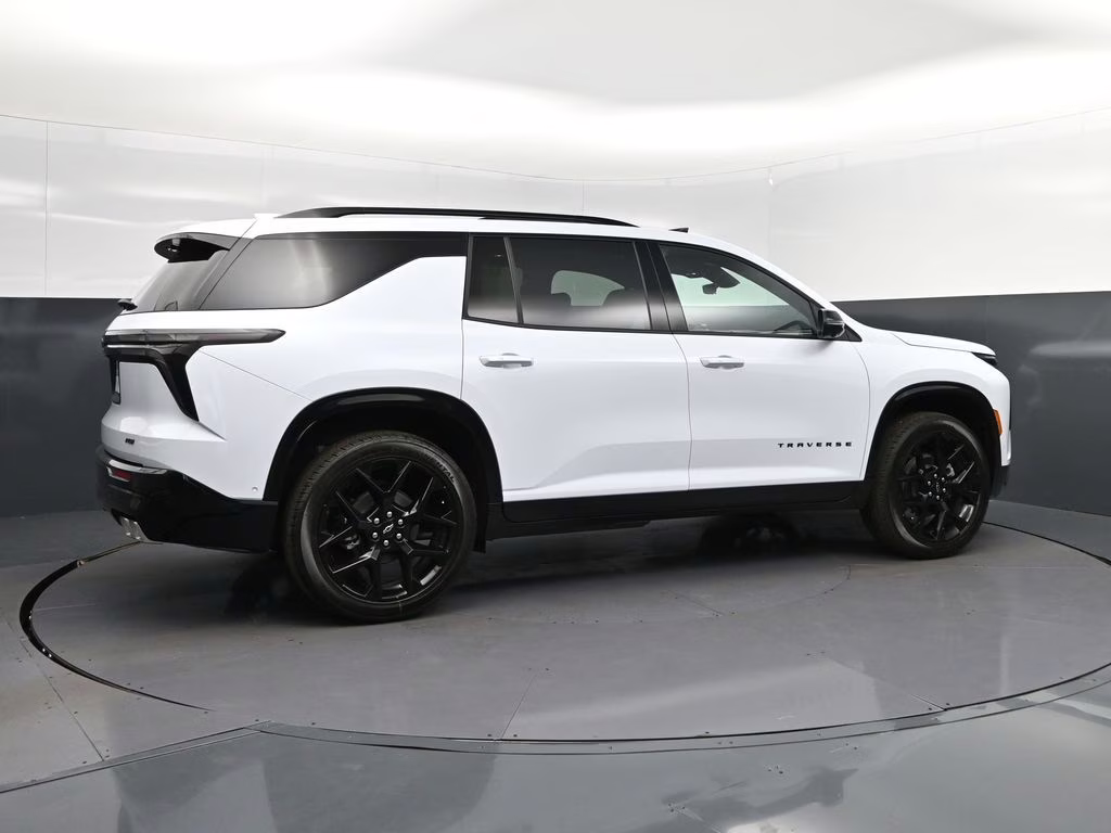 2026 Polar White Chevrolet Traverse RS FWD SUV