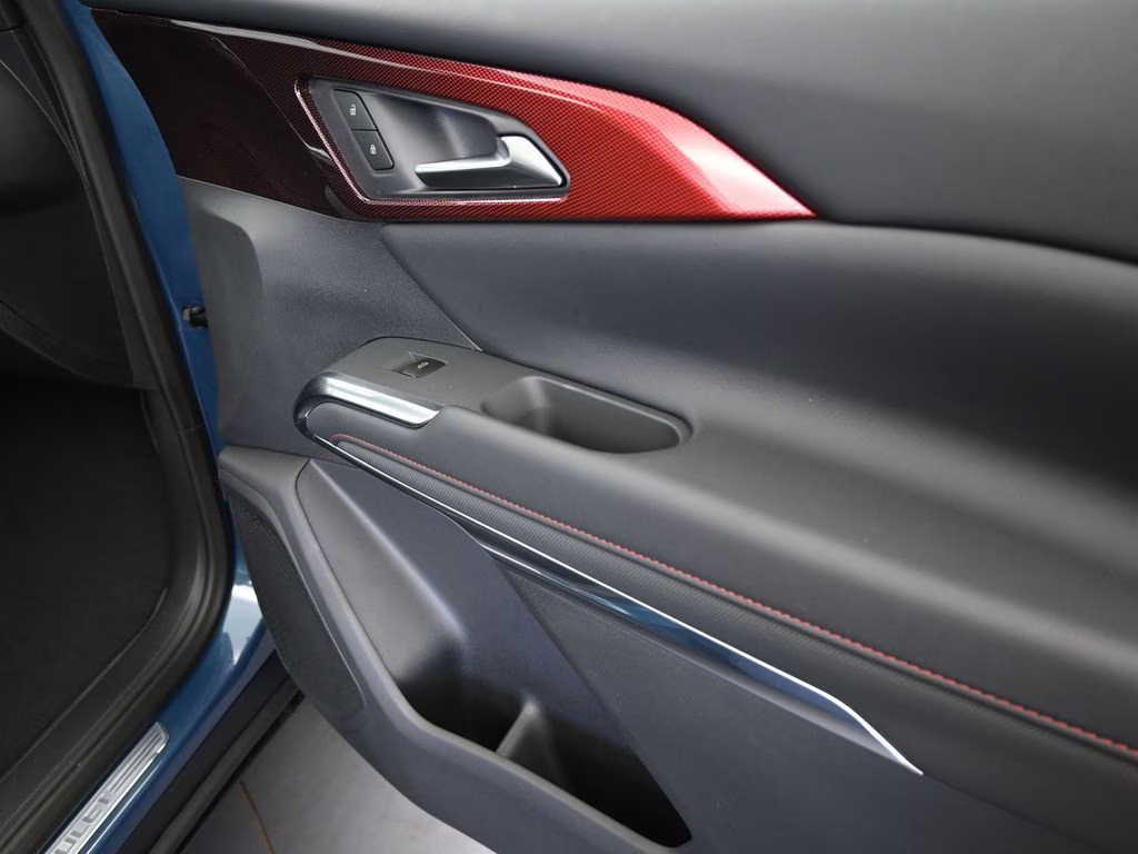 2026 Lakeshore Blue Chevrolet Traverse Z71 AWD SUV
