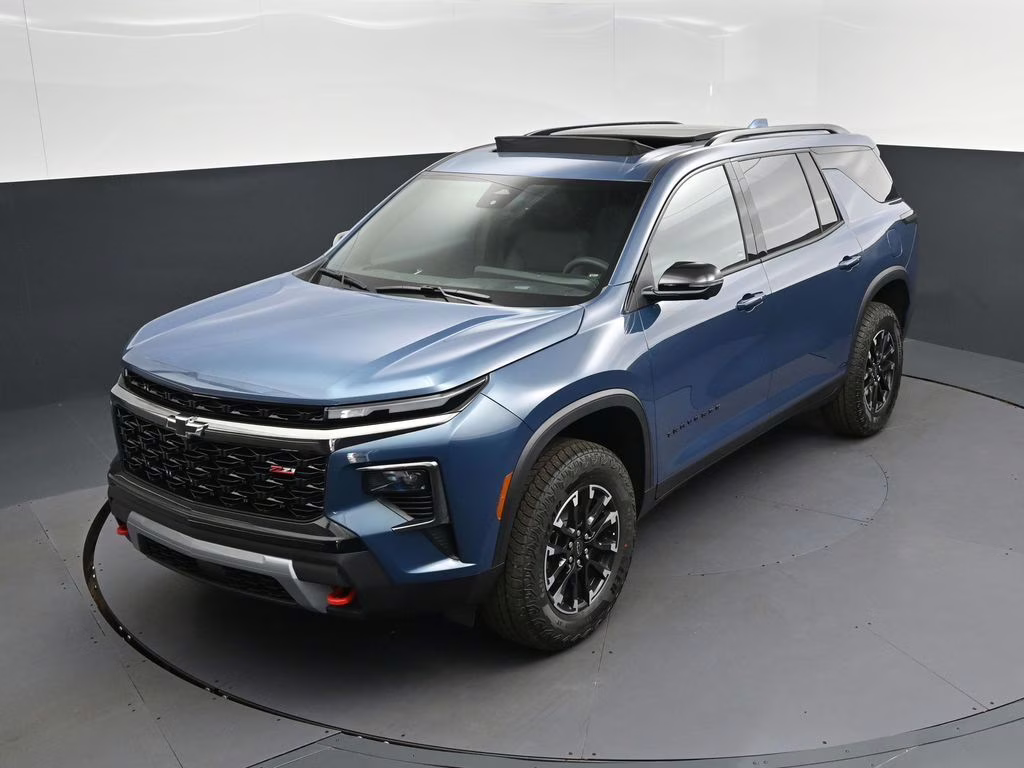 2026 Lakeshore Blue Chevrolet Traverse Z71 AWD SUV